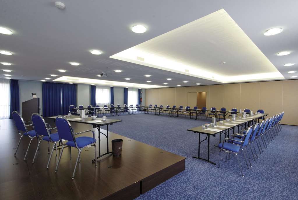 Hotel Dolce By Wyndham Milan Malpensa Somma Lombardo Zaplecze biznesowe zdjęcie
